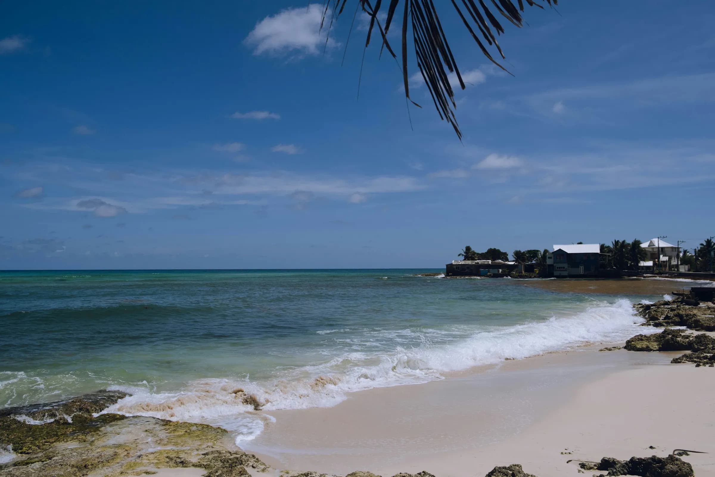 San Andrés's clear seven-color sea